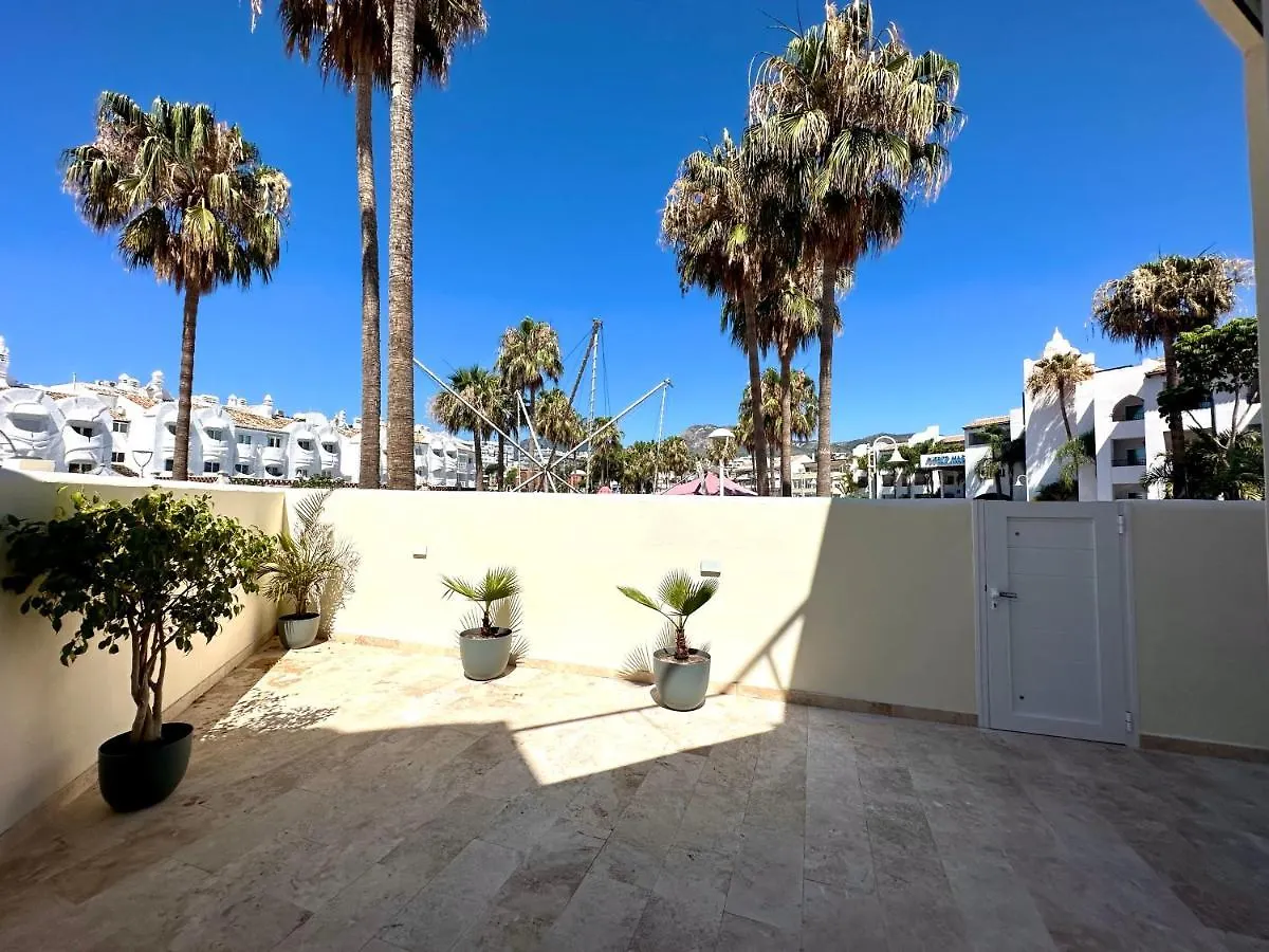 Apartment Atlantis Home Puerto Marina - 1 Minuto De La Playa Benalmadena Spain