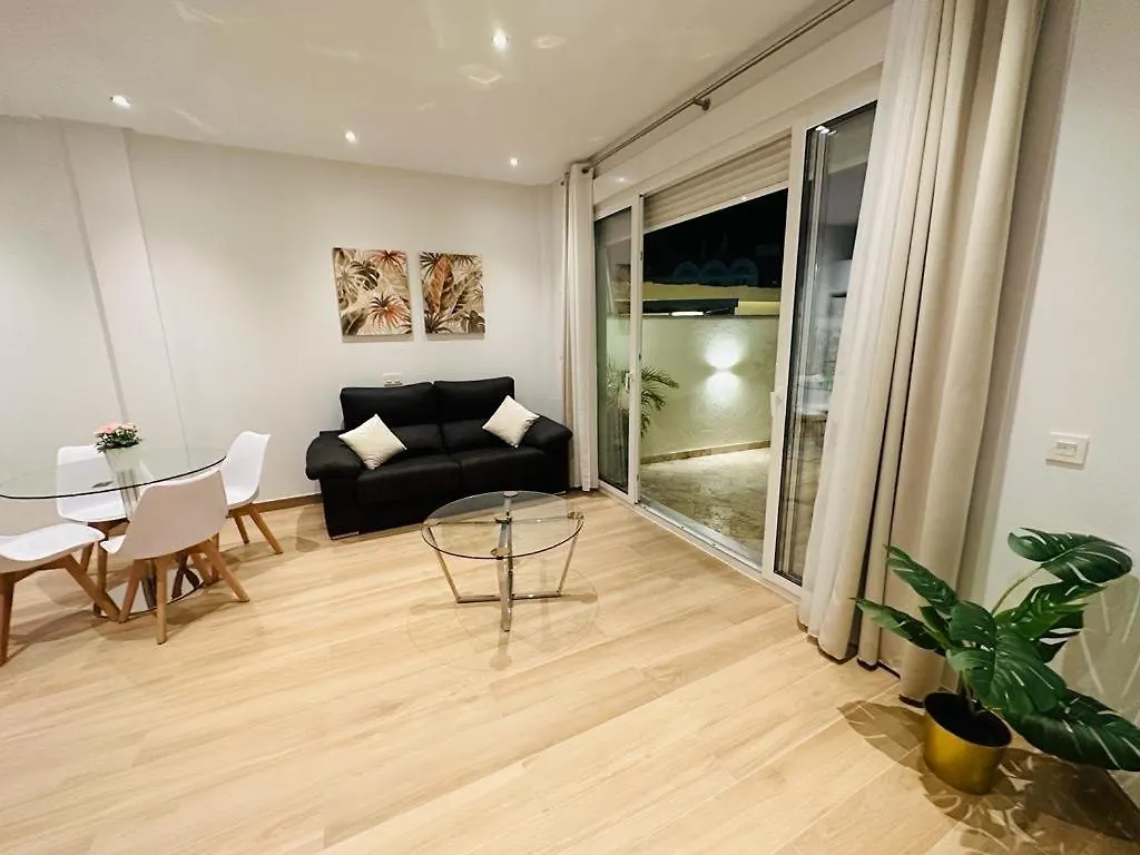 Atlantis Home Puerto Marina - 1 Minuto De La Playa Benalmadena 0*,