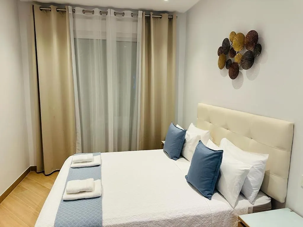 Atlantis Home Puerto Marina - 1 Minuto De La Playa Benalmadena 0*,  Spain