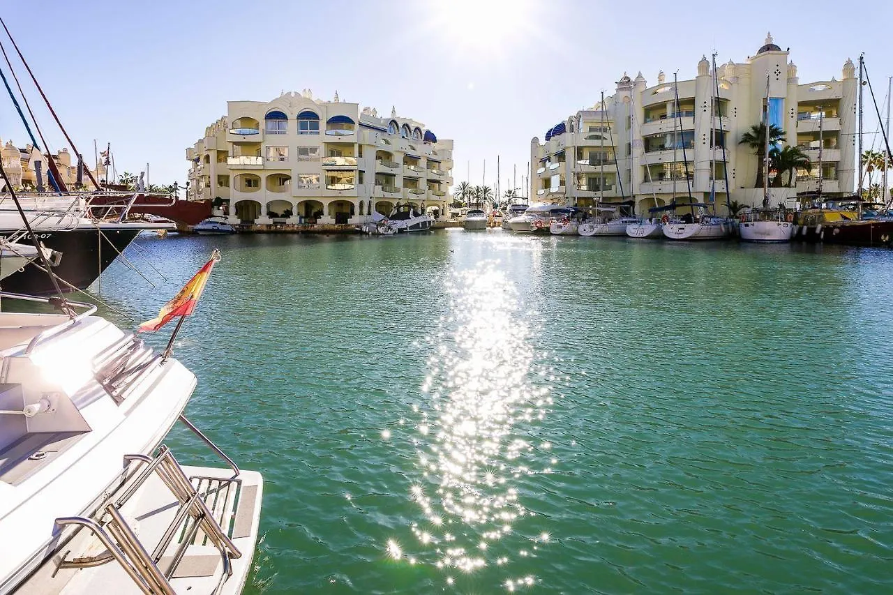 Atlantis Home Puerto Marina - 1 Minuto De La Playa Benalmadena 0*,  Spain