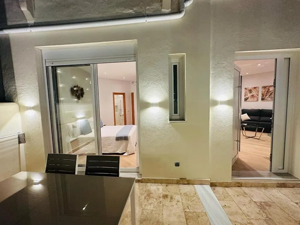 Atlantis Home Puerto Marina - 1 Minuto De La Playa Benalmádena Apartamento